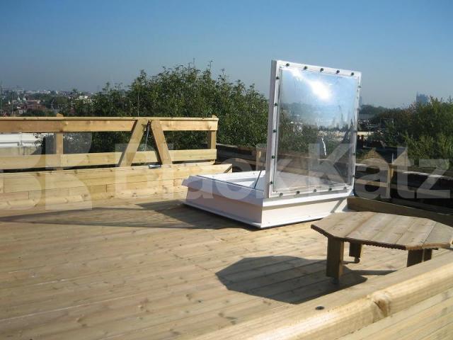 			NEW INSTRUCTION (Private Roof Terrace), 1 Bedroom, 1 bath, 1 reception Flat			 Goldney Road, MAIDA VALE